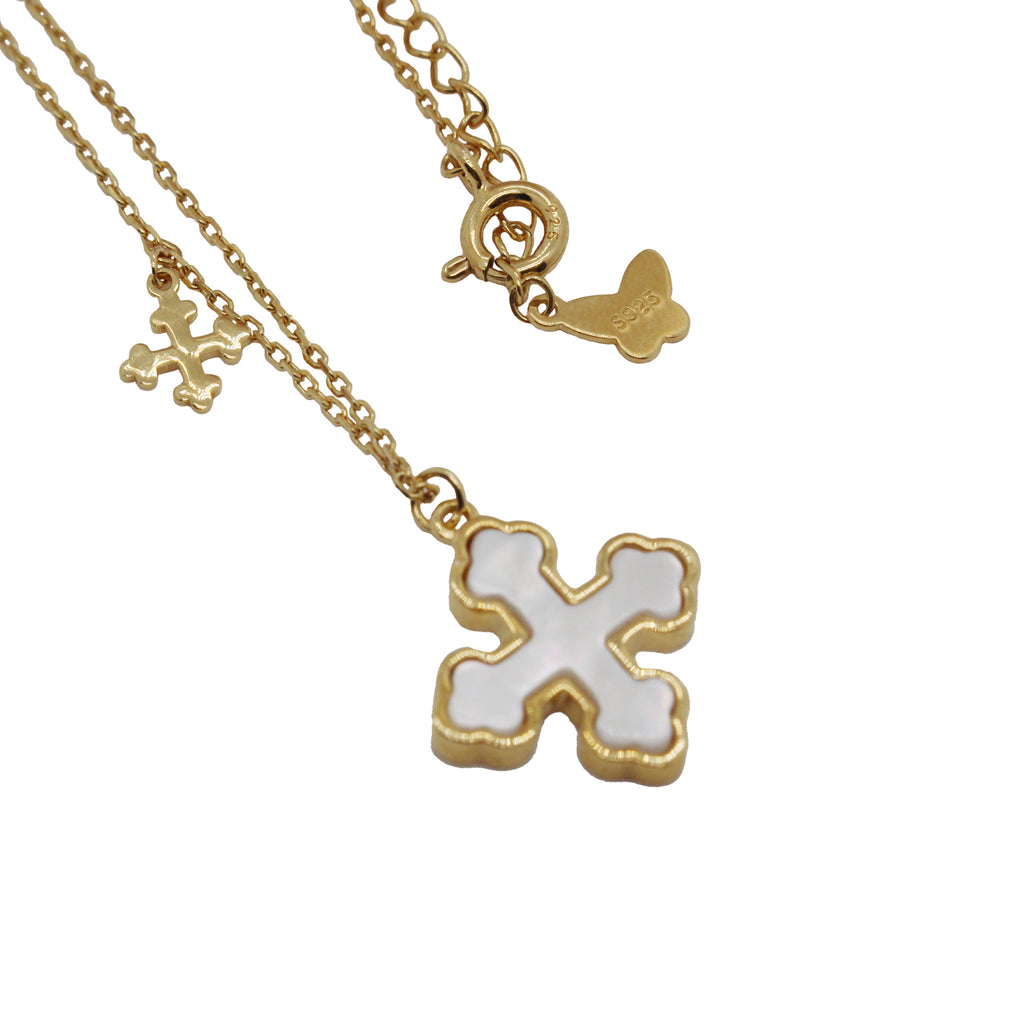 Collar de cruz de plata de ley 925