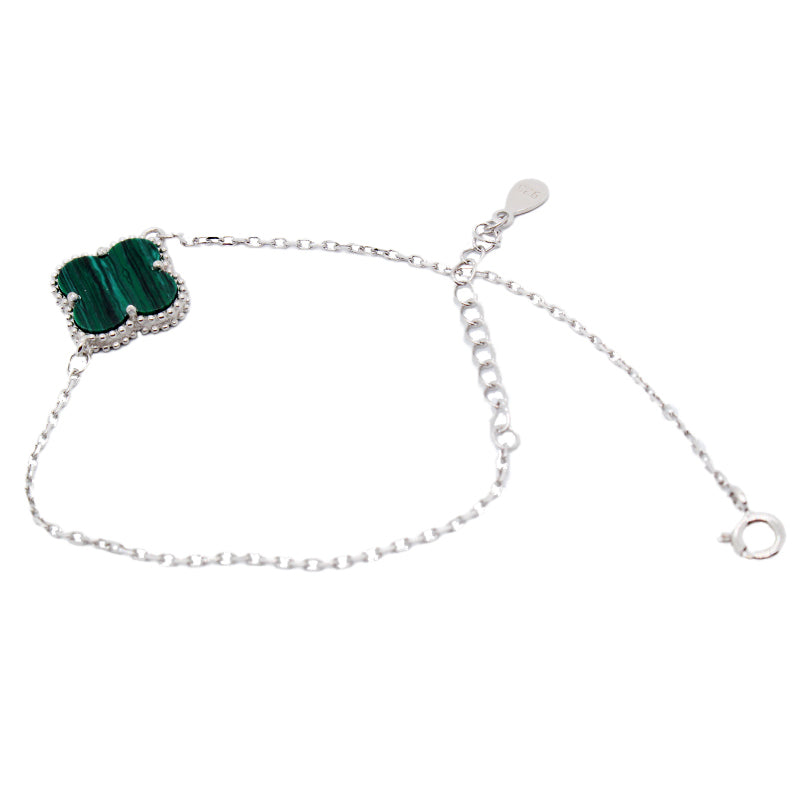 Pulsera de trébol de cuatro hojas en plata de ley